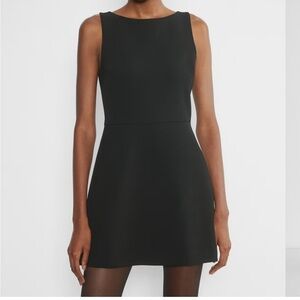 Aritizia Babaton bond dress.